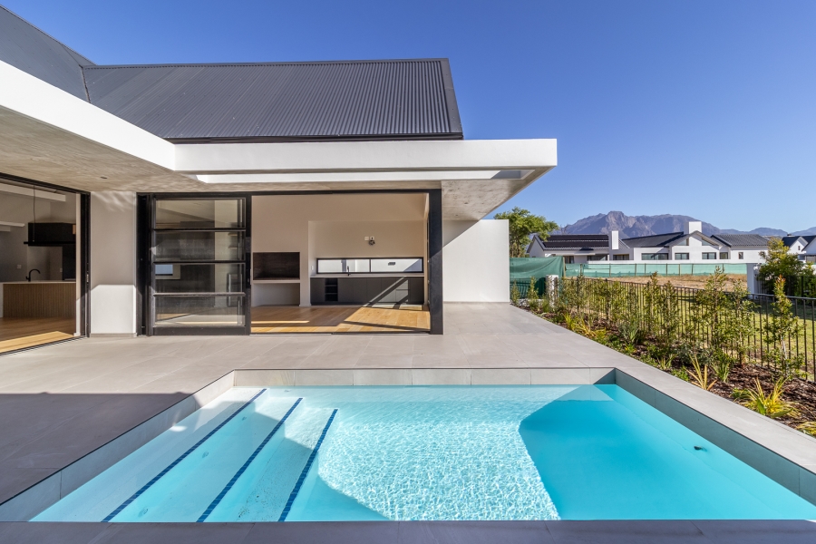 4 Bedroom Property for Sale in Pearl Valley at Val de Vie Western Cape